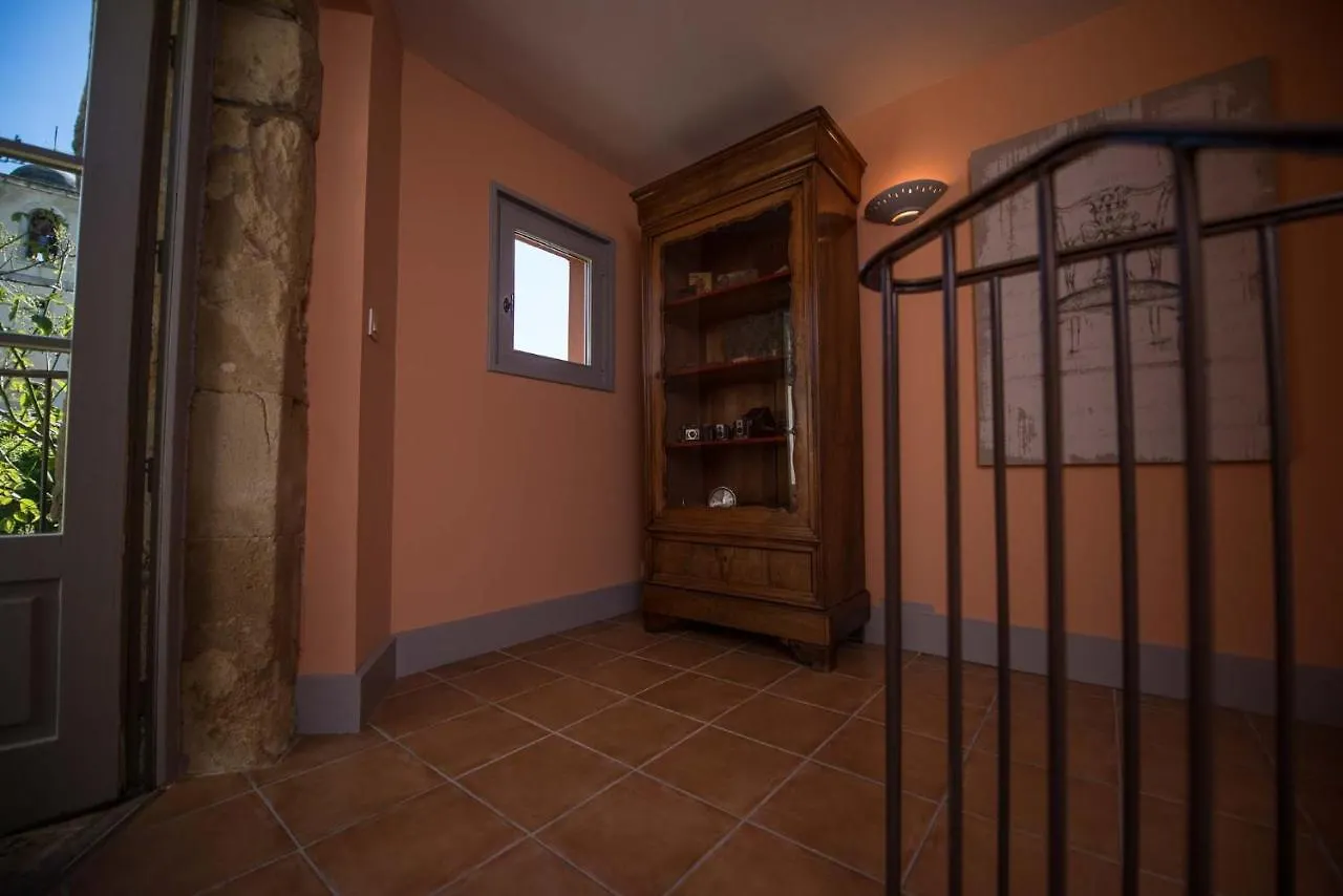 La Demeure De Cybele - Gite De Charme Pour 10 Personnes En Drome Provencale Villa Colonzelle 0*,  France